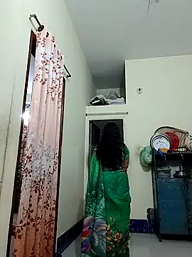Snapshot of Payel-Sen chatting on 01/18/25, 03:09 Payel-Sen online show from 01/18/25, 03:09