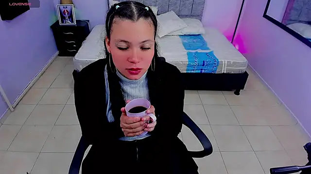 Snapshot of Lana_stone_ chatting on 01/13/25, 08:26 Lana stone online show from 01/13/25, 08:26