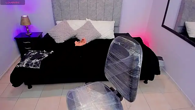 Snapshot of Lana_stone_ chatting on 03/09/25, 03:22 Lana stone online show from 03/09/25, 03:22