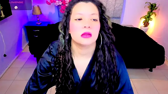 Snapshot of Lana_stone_ chatting on 09/11/25, 03:28 Lana stone online show from 09/11/25, 03:28