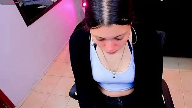 Snapshot of Lana_stone_ chatting on 10/07/25, 03:25 Lana stone online show from 10/07/25, 03:25