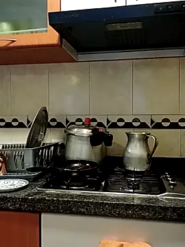 Lana stone  online show from 04/23/26, 12:29