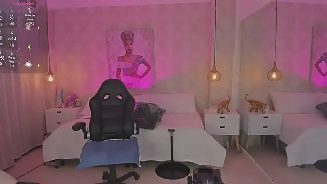 Shantall   online show from 03/03/25, 10:49