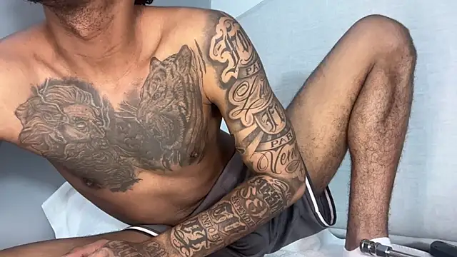 dominic brandd23 online show from 12/19/25, 01:56