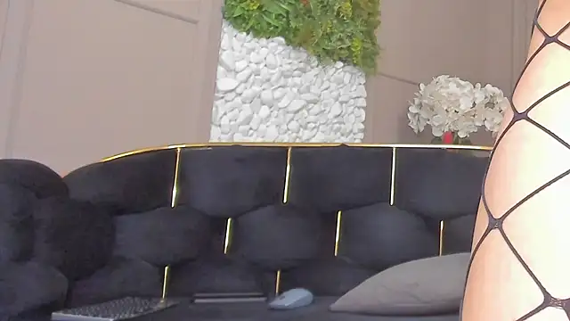 Deliciouslips online show from 02/26/26, 04:39