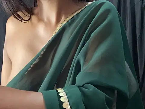 Snapshot of Sexy_trisha__7 chatting on 03/08/25, 10:45 Sexy trisha 7 online show from 03/08/25, 10:45