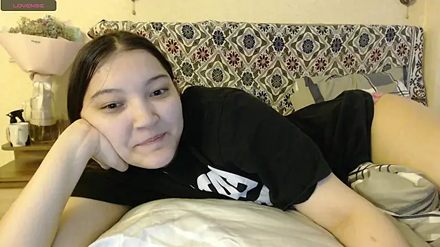 Snapshot of AlisaDevis chatting on 02/09/25, 01:14 AlisaDevis online show from 02/09/25, 01:14