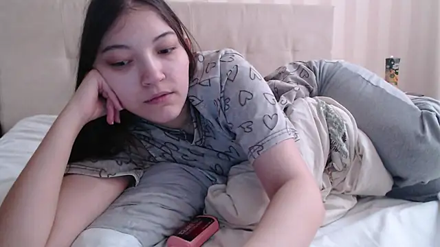 Snapshot of AlisaDevis chatting on 02/21/26, 07:09 AlisaDevis online show from 02/21/26, 07:09