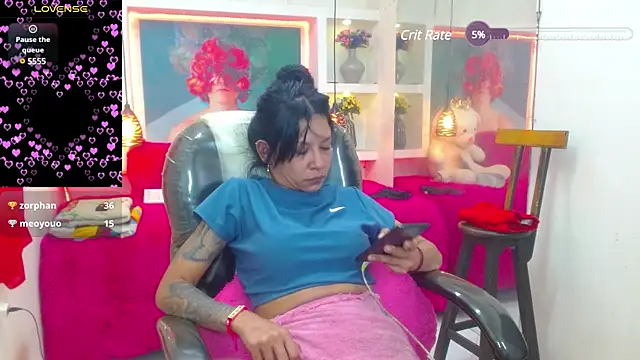 lorenapinto online show from 02/05/25, 07:29