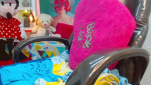 lorenapinto online show from 03/13/25, 12:27