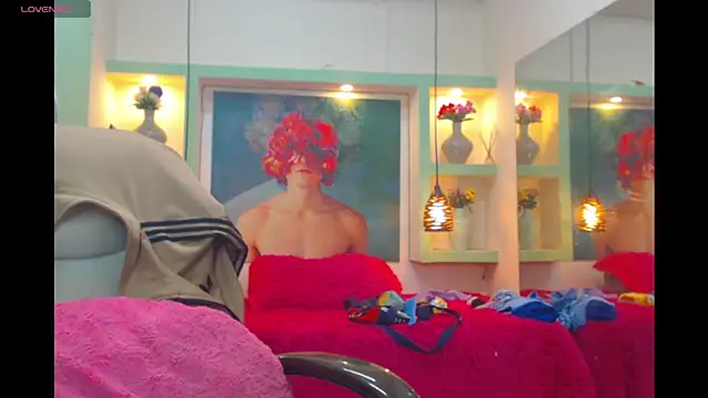 lorenapinto online show from 04/20/26, 12:41