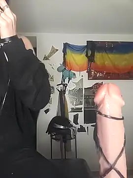 freyamoret online show from 10/01/25, 03:23