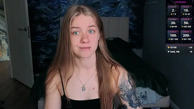 Snapshot of candy_maggie chatting on 06/22/26, 09:50 candy maggie online show from 06/22/26, 09:50