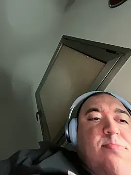 Daz012d online show from 04/25/26, 05:21