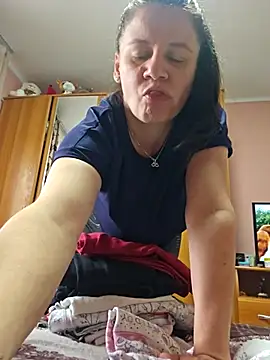 KristenVega online show from 11/03/25, 08:48