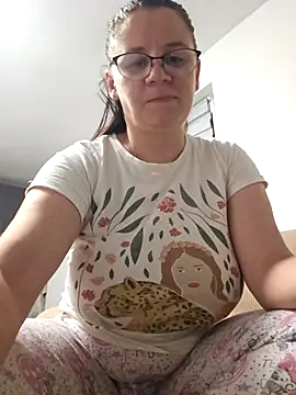 KristenVega online show from 11/03/25, 08:54