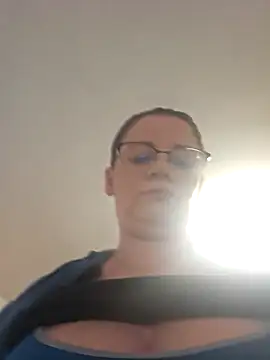 KristenVega online show from 11/20/25, 08:58