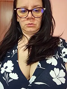 KristenVega online show from 04/24/26, 11:34