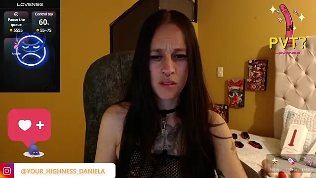 Snapshot of thin_tatto chatting on 03/15/25, 02:12 thin tatto online show from 03/15/25, 02:12