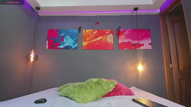 summer lee  online show from 12/14/24, 10:18