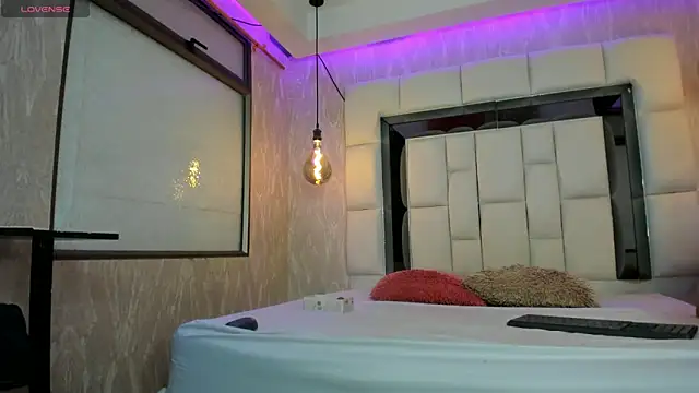 summer lee  online show from 03/18/25, 05:53