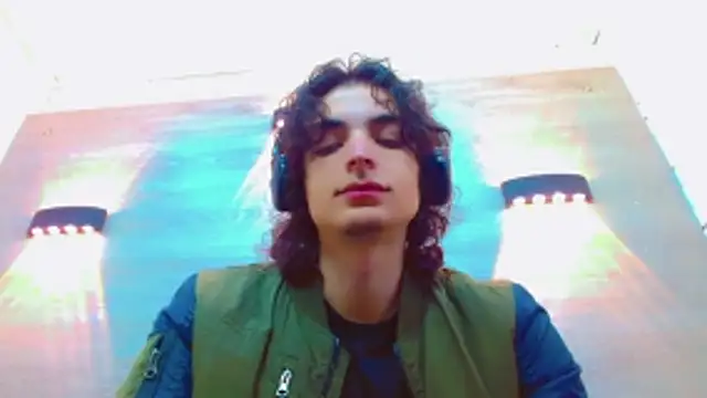 Sr BonnyEthan online show from 11/04/25, 01:43