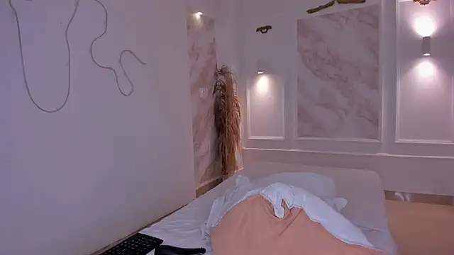 NastassjaCandy online show from 10/24/25, 06:48