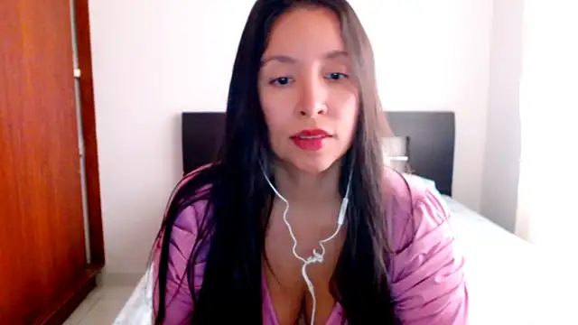 emely sexx20 online show from 02/22/25, 06:52
