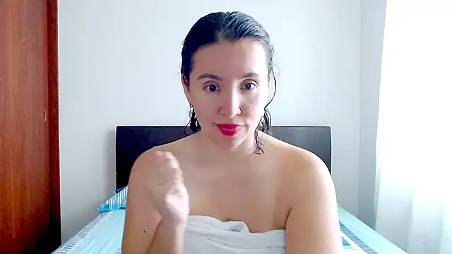 emely sexx20 online show from 10/18/25, 03:24