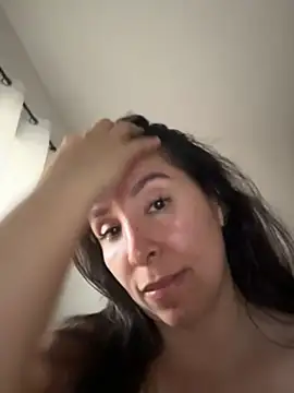 emely sexx20 online show from 02/25/26, 10:19