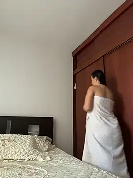 emely sexx20 online show from 03/19/26, 07:40