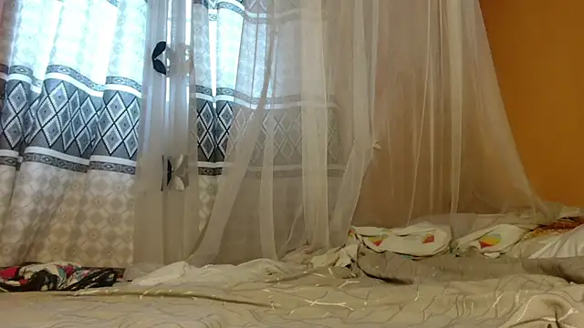 Snapshot of titi_fiesta chatting on 10/12/25, 05:17 titi fiesta online show from 10/12/25, 05:17