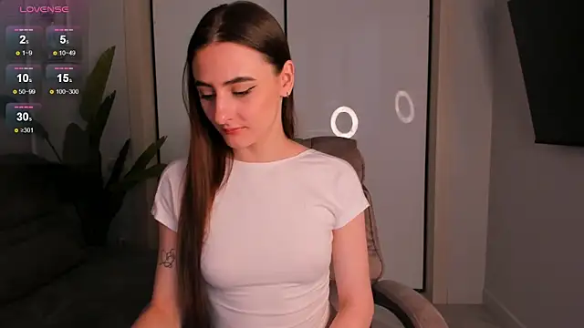 Snapshot of helen_ramsay chatting on 03/12/25, 03:18 helen ramsay online show from 03/12/25, 03:18