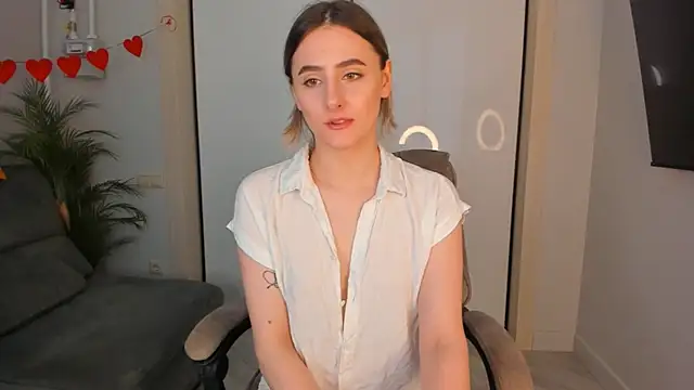 Snapshot of helen_ramsay chatting on 05/11/26, 03:18 helen ramsay online show from 05/11/26, 03:18