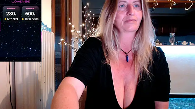 JennaDeluxe online show from 03/18/26, 04:04