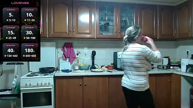 JennaDeluxe online show from 04/23/26, 04:53