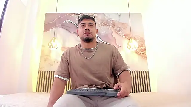 BrianMalonee online show from 11/11/25, 11:54