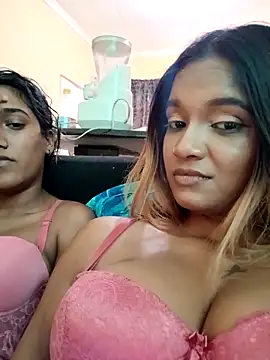 Indianqueen03 online show from 10/18/25, 01:56