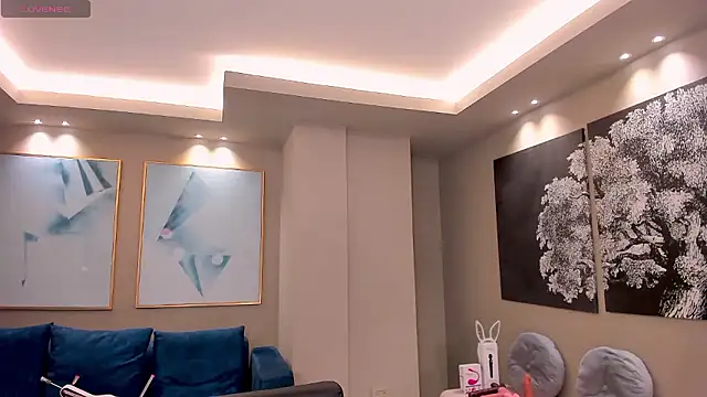 IvannaRussell online show from 12/07/24, 06:04