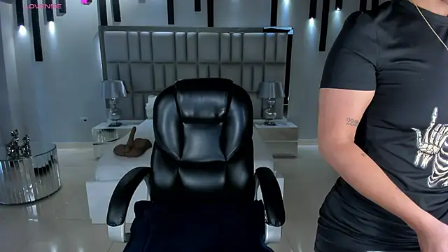 AlessaRomero online show from 03/28/26, 08:08