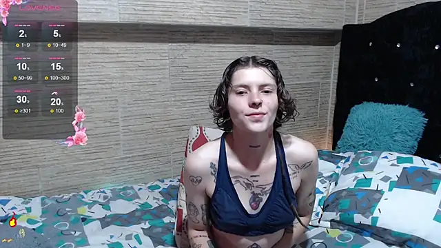 pretty cristal69 online show from 10/18/25, 12:24