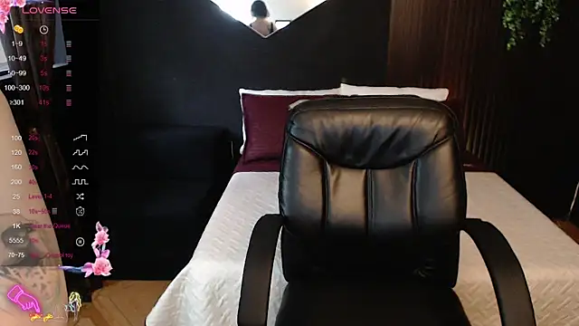 pretty cristal69 online show from 04/11/26, 11:58