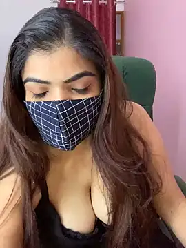 Snapshot of Fantastic_ruby chatting on 12/11/24, 04:42 Fantastic ruby online show from 12/11/24, 04:42