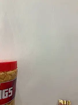 Snapshot of Fantastic_ruby chatting on 02/23/25, 06:45 Fantastic ruby online show from 02/23/25, 06:45