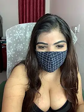 Snapshot of Fantastic_ruby chatting on 03/20/25, 07:57 Fantastic ruby online show from 03/20/25, 07:57