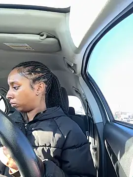 Your Paris online show from 02/18/25, 06:47