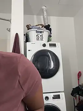 Your Paris online show from 12/13/25, 07:53