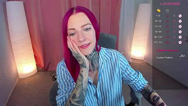 Roxy      online show from 01/20/25, 02:32