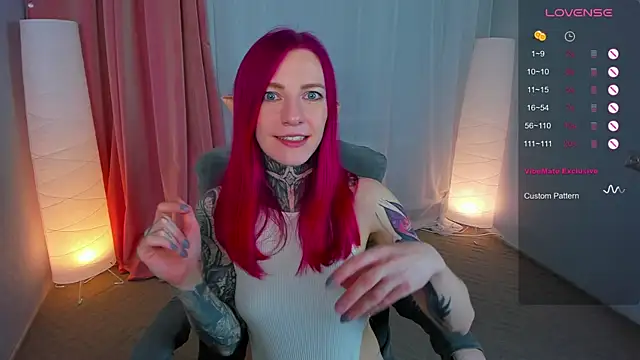 Roxy      online show from 02/22/25, 02:39