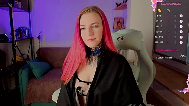 Roxy      online show from 11/17/25, 06:30